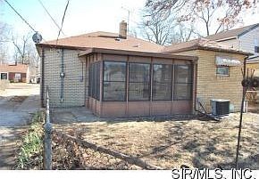 4th image of 2623 Benton St