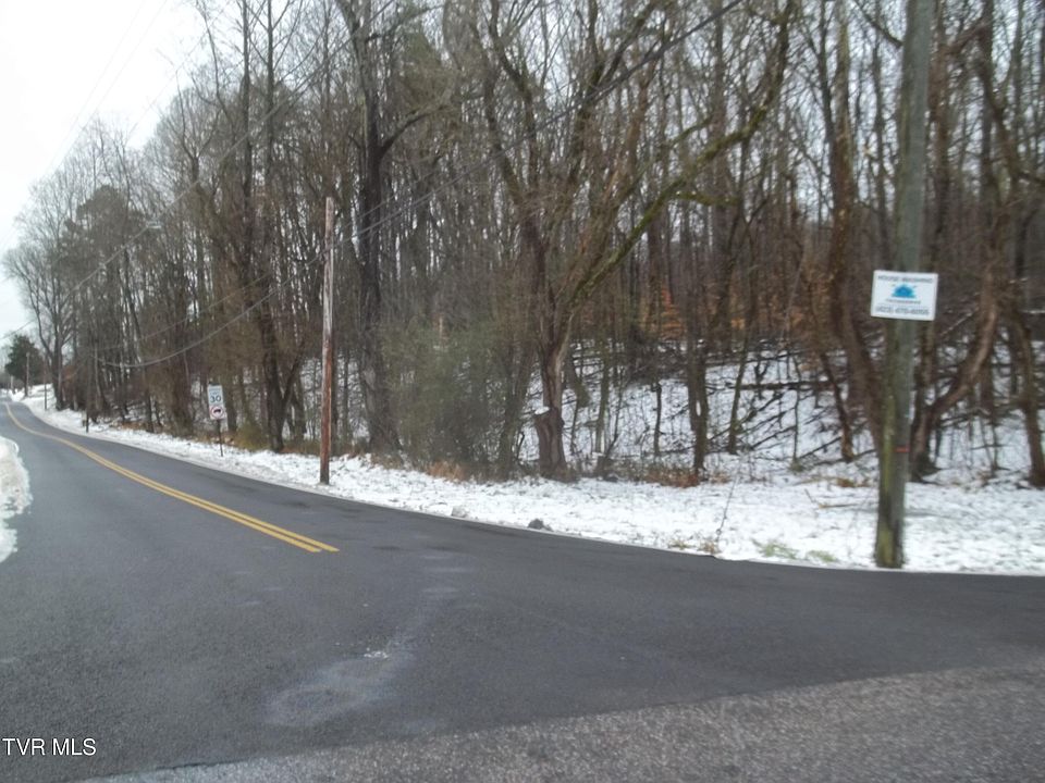 1st image of Par 17.01 Walnut St