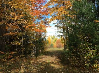 101 Vista Hills Trl, Marquette, MI 49855