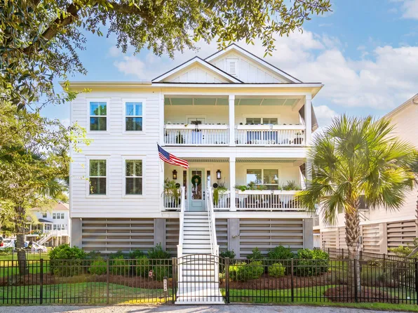 1534 N Lakeshore Dr, Mount Pleasant, SC 29466