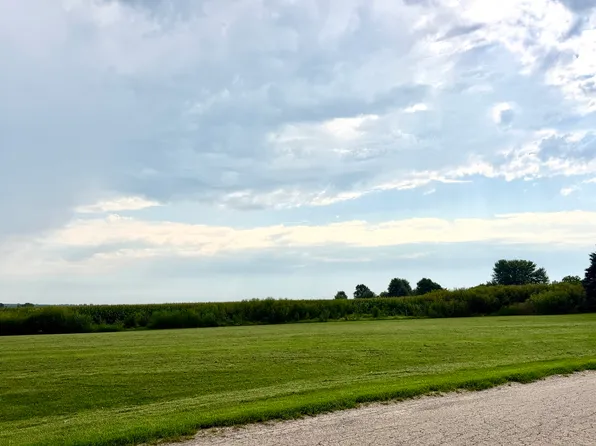 Lots 39 & 40 Hillcrest Dr, Sterling, IL 61081