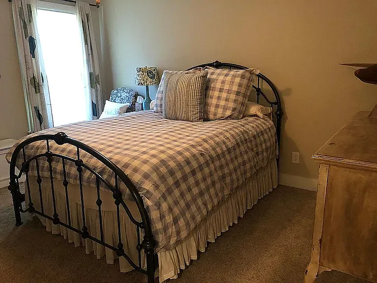 1320 Whitower Dr — Photo 16