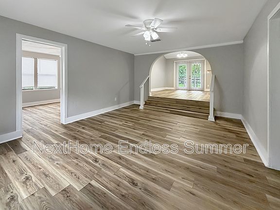 3rd image of 9738 Eisenhower Rd