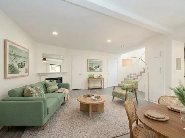5307-5315 Colodny Dr #15, Agoura Hills, CA 91301