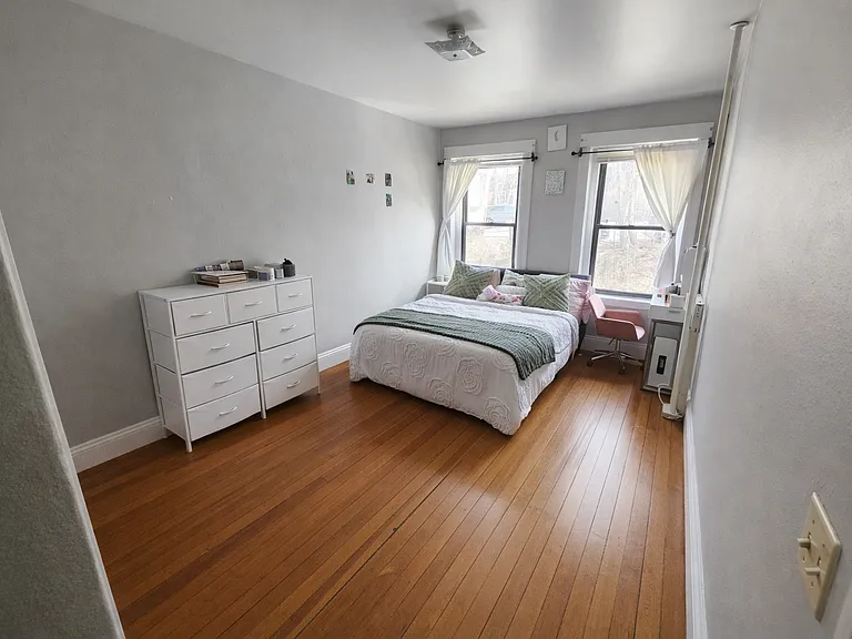 30 Claflin Rd #2 — Photo 1