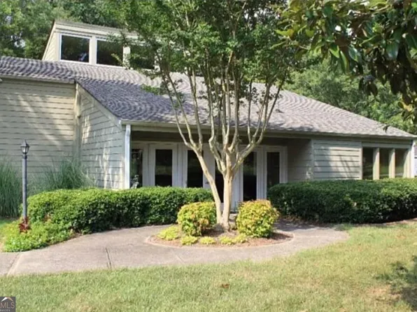 2972 Chipmunk Trl SE, Marietta, GA 30067