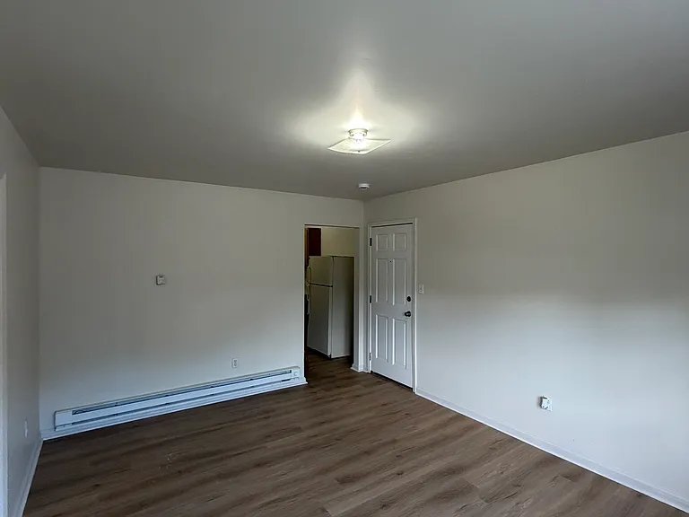 109 Jackson Ave #D — Photo 6