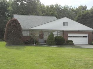 4424 W Ranchview Ave, North Olmsted, OH