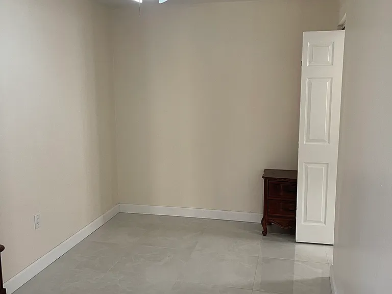 4265 NW 4th St — Photo 9