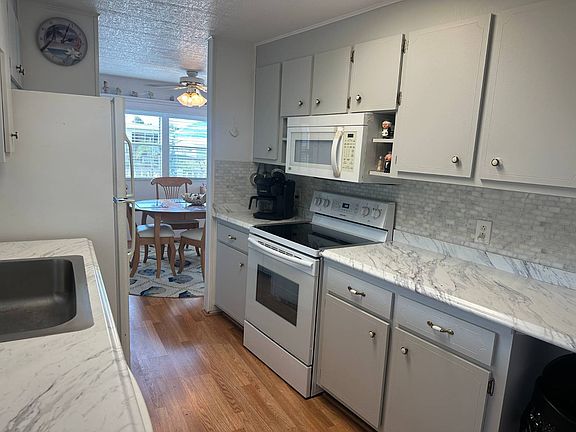 3rd image of 434 Zacapa Ave