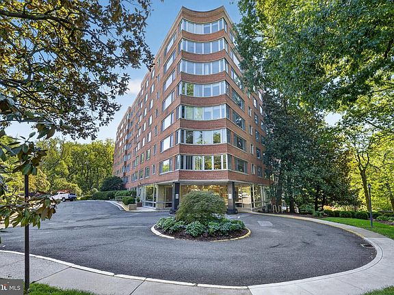 2nd image of 4200 Cathedral Ave NW APT 106