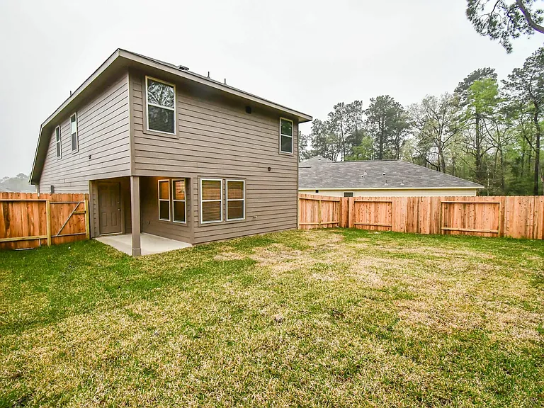 13907 Westfield Dr — Photo 9