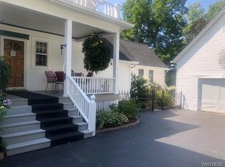 147 Pierce Ave, Hamburg, NY 14075