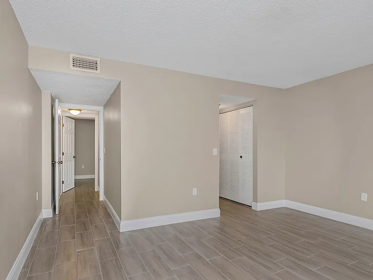 4910 38th Way S #111 — Photo 12