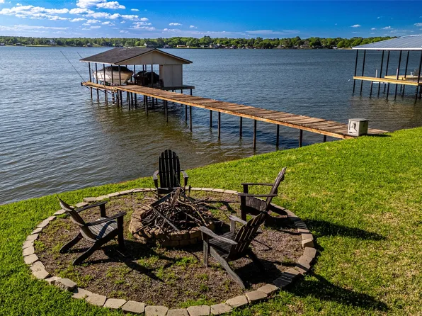 124 Shoreline Dr, Malakoff, TX 75148