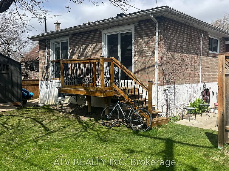 696 Balaton Ave — Photo 15