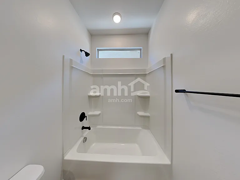 4137 S 105th Dr — Photo 16