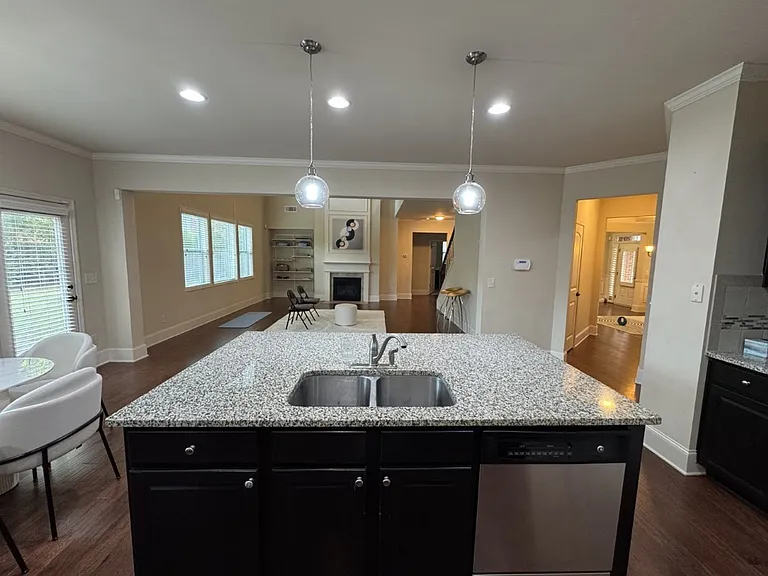 Great Room Concept: Living room/Family/Kitchen