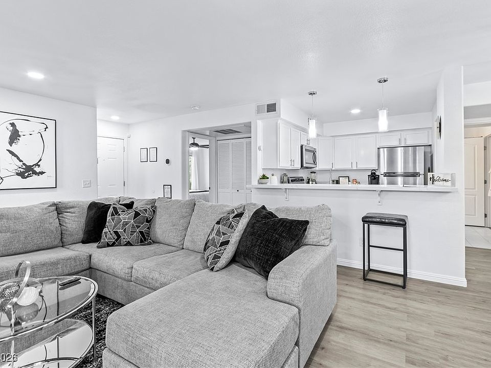 1st image of 3145 E Flamingo Rd APT 1073