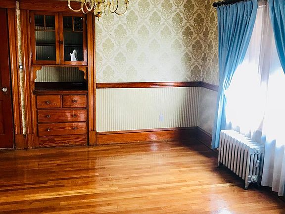 Dining Rm
