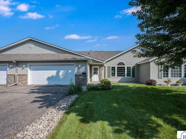 122 Oxford Path, Mankato, MN 56001