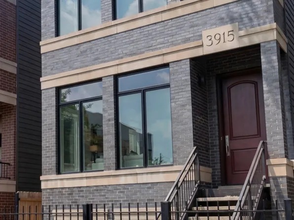 3915 S Calumet Ave, Chicago, IL 60653