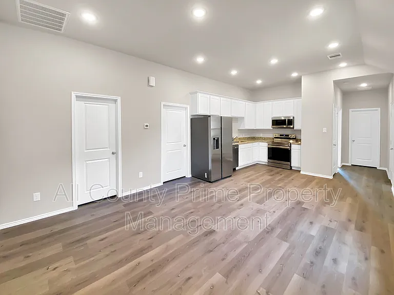 9770 Blackgum Dr — Photo 6