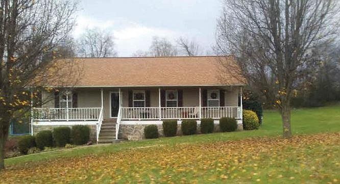 2nd image of 140 Wayland Dr