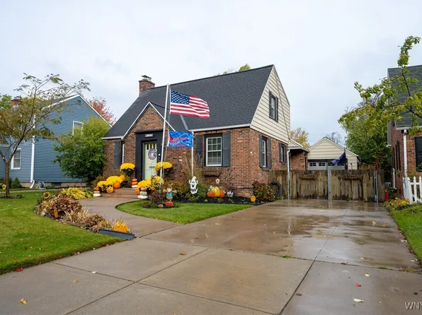 160 Meadow Ln, Buffalo, NY 14223