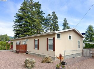 631 Hassett St, Brookings, OR 97415
