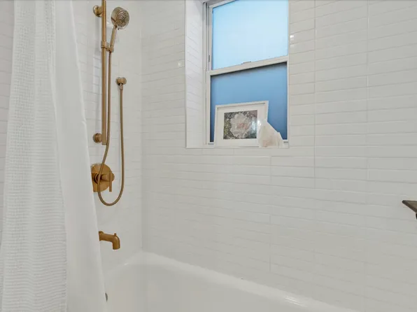 107 Kensington Avenue image 19 of 32