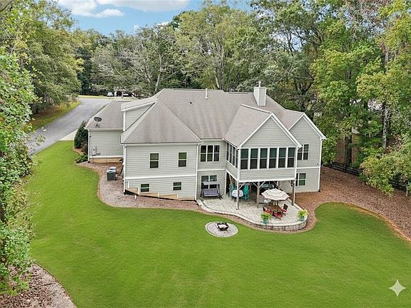 2nd image of 7610 Campground Rd