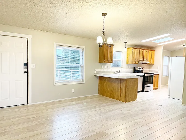 3514 Welchester Dr — Photo 2