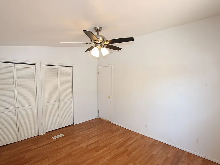 1743 W Mikey Dr — Photo 8