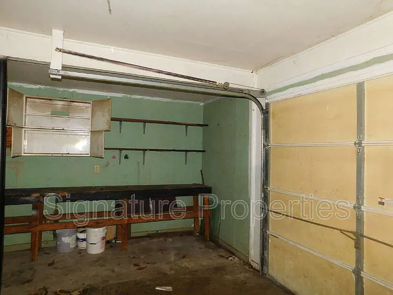 3825 Annie Ln — Photo 22