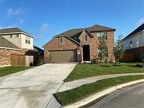 4 bed, 3.0 bath, 2460 sqft, $2,595 — Photo 2