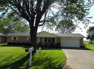 2143 S Fairview Rd, Shelbyville, IN 46176