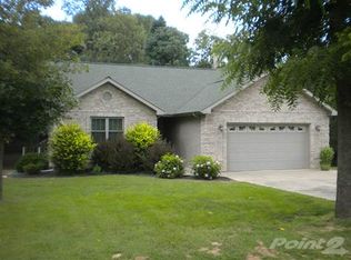 300 Woodlake Rd, Eldorado, IL 62930