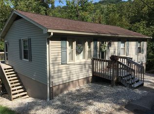 1027 Circle Dr, Dunbar, WV 25064