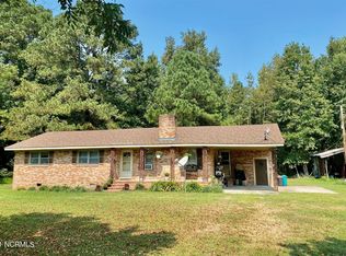 5488 Cal Jones Rd, Vanceboro, NC 28586