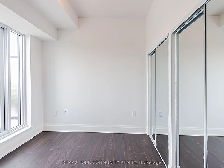 700 Sheppard Ave W #905 — Photo 18