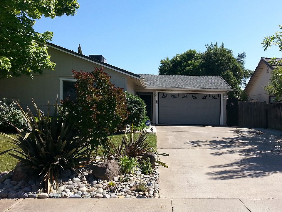 1st image of 86 Rossi Dr