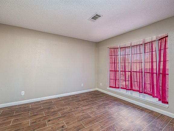 3rd image of 1603 E Baker Rd