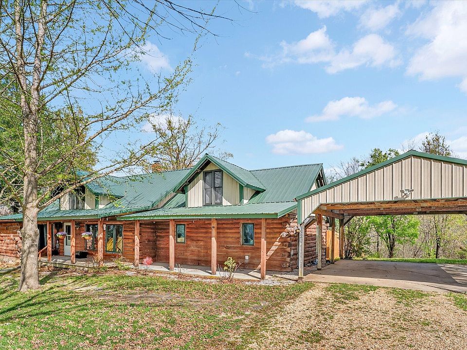 1st image of 1520 Emerald Road