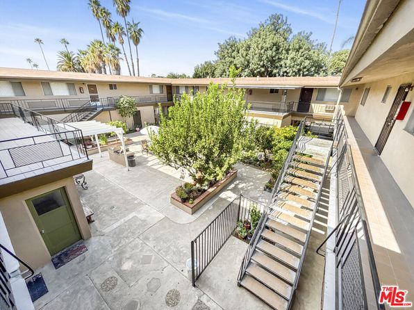 riverside-california-89134841 picture