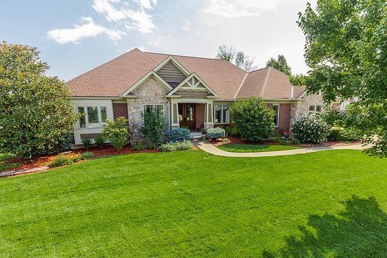 1st image of 11012 Arcaro Ln