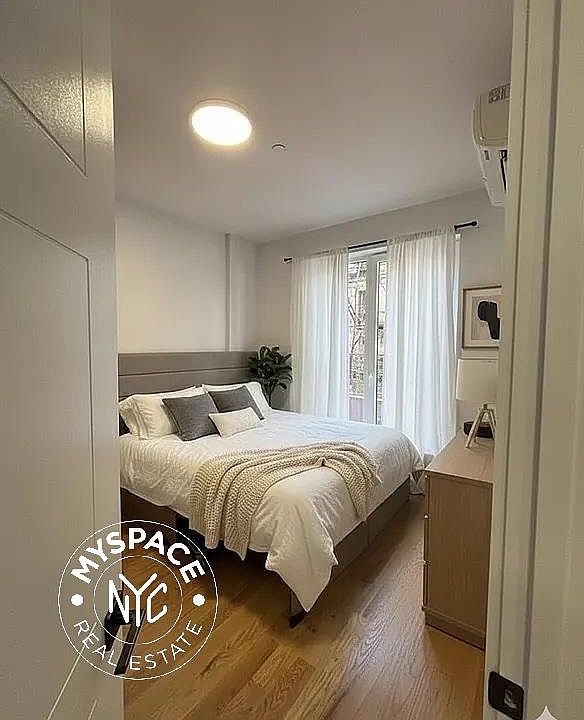 2nd image of 56 E 21st St #3B
