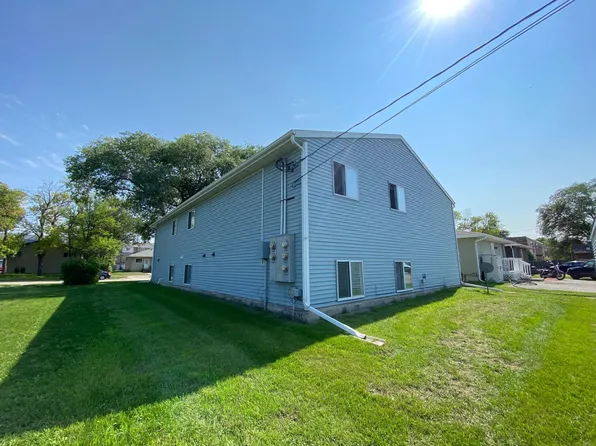 1026 16th St N, Fargo, ND 58102