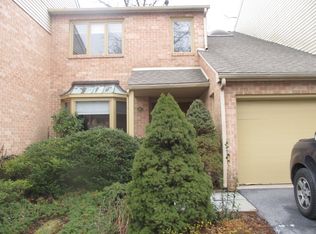 31 Treaty Dr, Chesterbrook, PA 19087