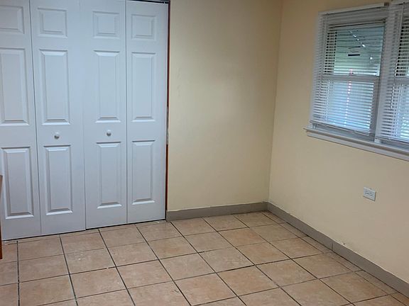 4th image of 408 46th Ave